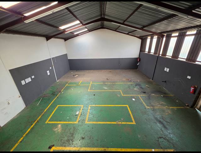 264M² FACTORY TO LET IN ANDERBOLT